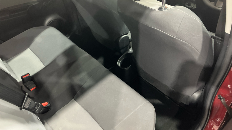 Toyota Yaris 1.5 VVT-i Icon Tech 5dr CVT Petrol Hatchback